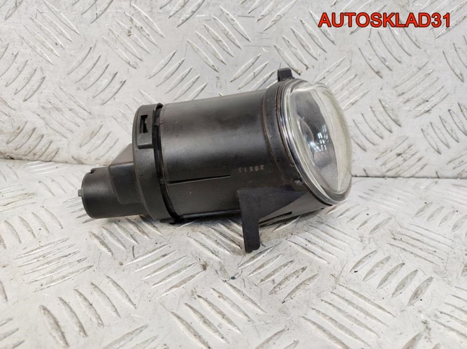 Фара противотуманная левая VW Passat B5 3B7941699A