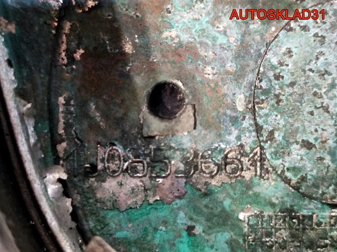 Решетка радиатора Skoda Octavia 1U0853651