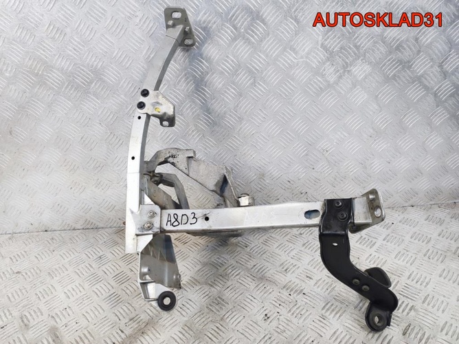Кронштейн крепления крыла Audi A8 D3 4E0821137D