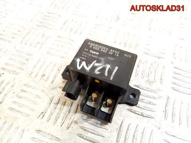 Блок реле АКБ Mercedes Benz W211 A0025423819