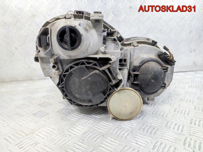 Фара левая Mercedes Benz W203 A2038203161