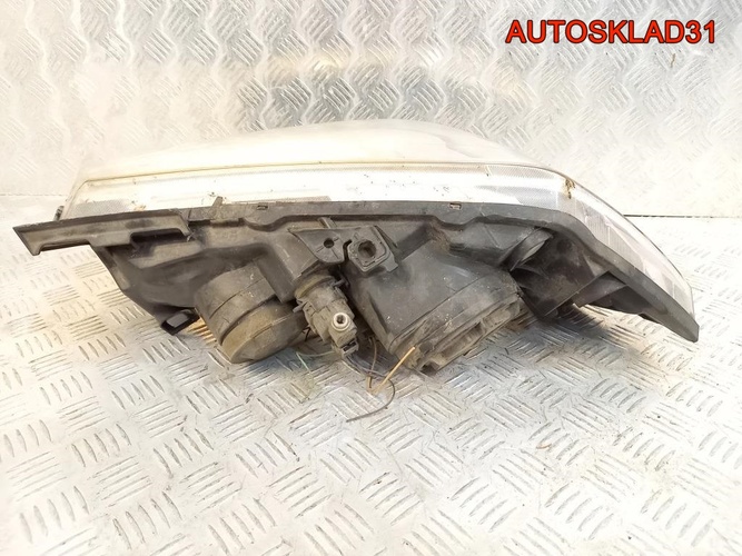 Фара правая Renault Megane 2 260103726R Рестайлинг
