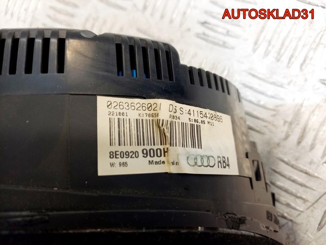 Панель приборов Audi A4 B6 3.0 8E0920900H бензин