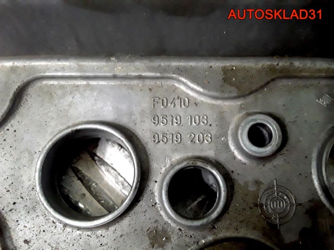 Крышка клапанная Opel Vectra C Z16XE 9519103