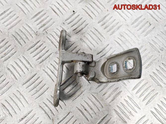 Петля двери передней правой нижняя Opel Vectra C