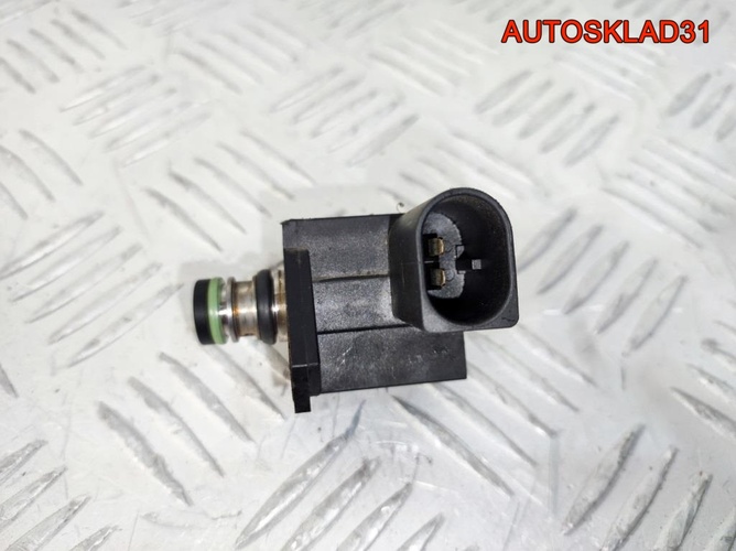Регулятор давления топлива VW Golf 4 036906336