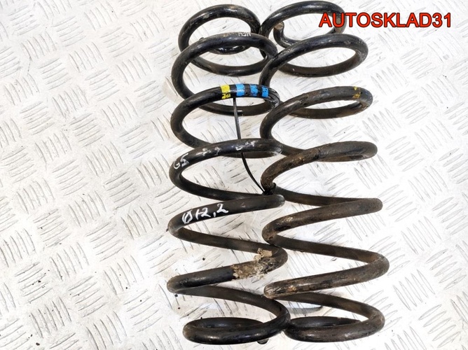 Пружина задняя комплект VW Golf Mk5
