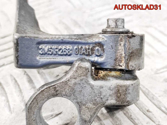 Петля двери задней левой верхняя Ford Focus 2