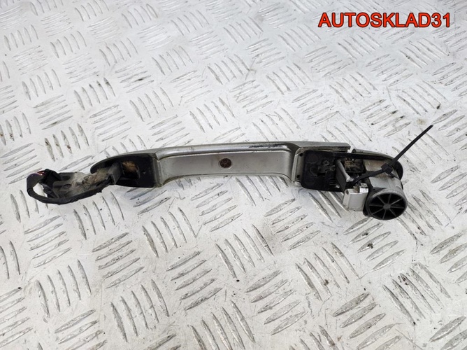 Ручка двери наружная п/п Renault Megane 8200289825