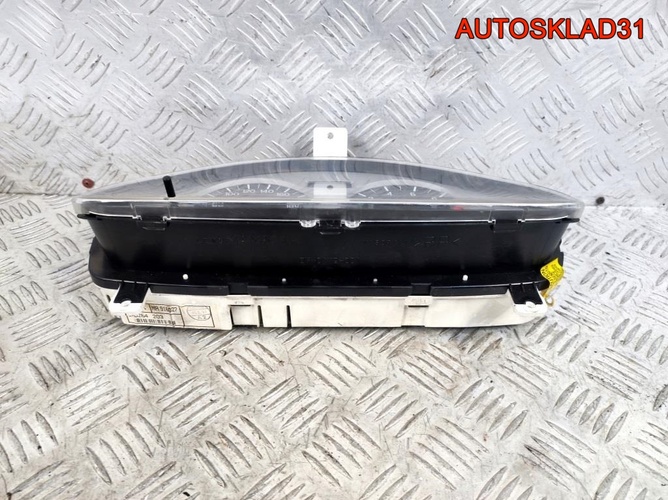 Панель приборов Mitsubishi Carisma MR916027 Бензин