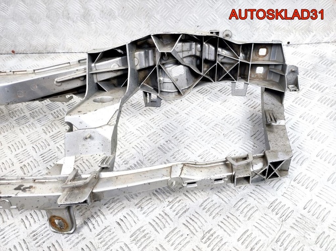 Панель передняя Ford Focus 2 8M518B041AC