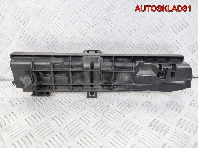Кронштейн радиатора левый BMW E90 17107524912