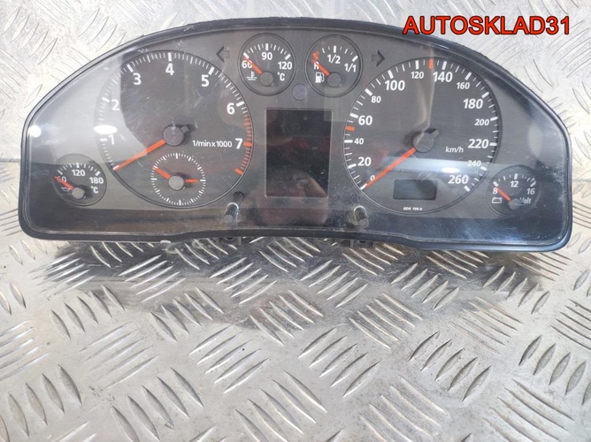 Панель приборов Audi A4 B5 8D0919033 Бензин