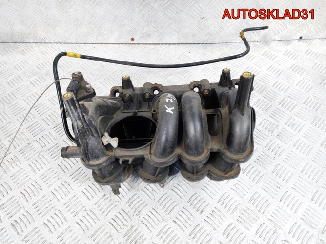 Коллектор впускной Renault Logan 8200647805