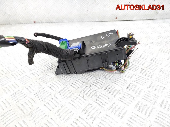 Блок предохранителей салона Opel Corsa D 13142240