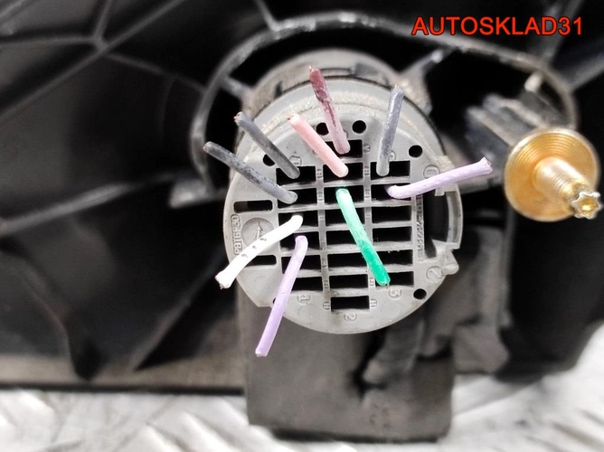 Зеркало правое Renault Laguna 2 7701049059