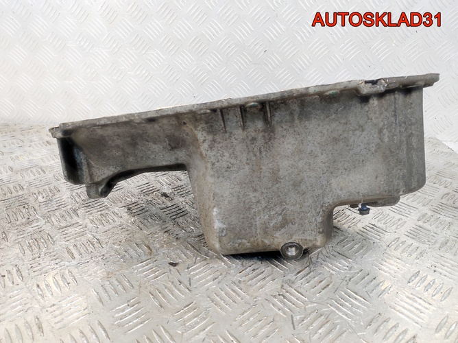 Поддон двигателя VW Polo 1,4 BKY 032103603N Бензин