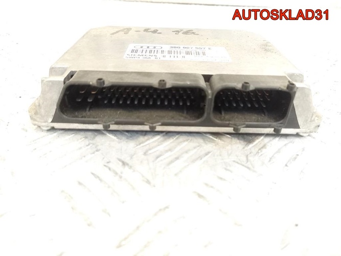 Блок ЭБУ Audi A4 B5 1.6 бензин 3B0907557E