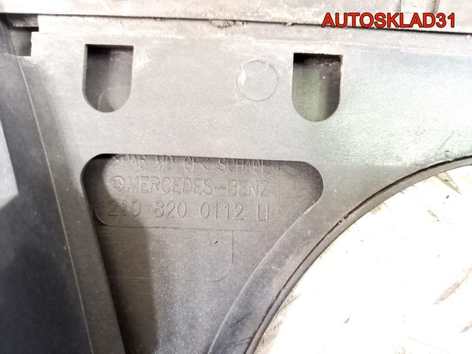 Планка под фару Mercedes Benz W210 A2108200112