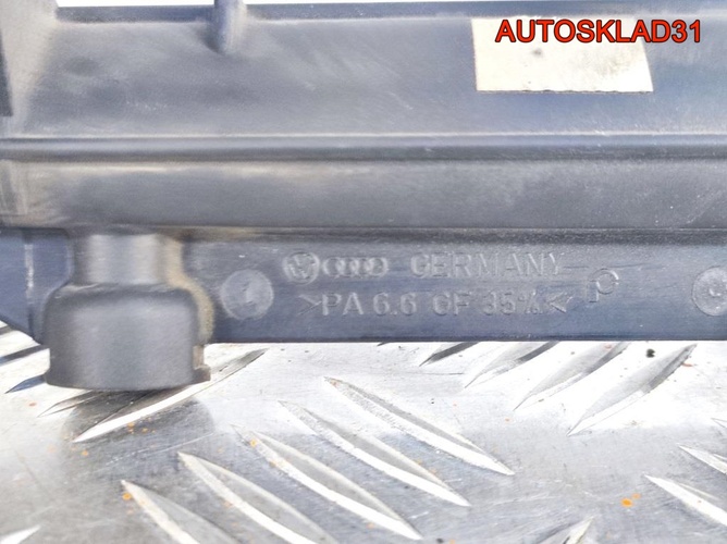 Рейка топливная Volkswagen Golf 4 AKL 06A133317A