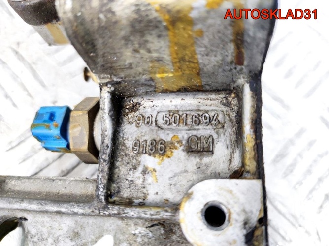 Фланец системы охлаждения Opel Vectra B 90501694