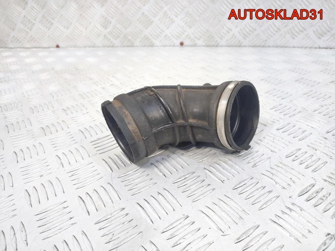 Патрубок воздушного фильтра Opel Astra H 90530766