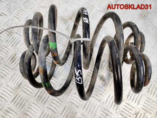 Пружина задняя VW Passat B5 3B0511115P Седан