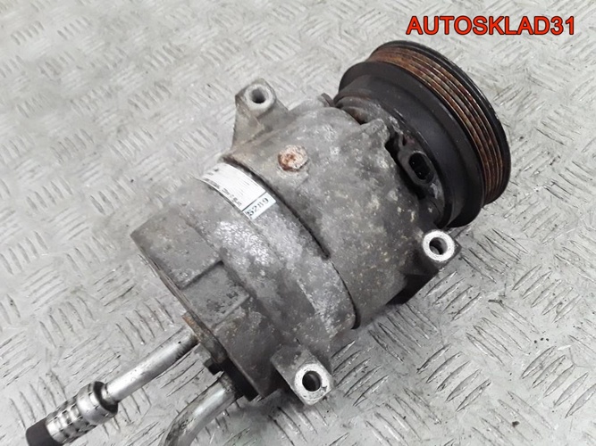 Компрессор кондиционера Renault Megane 7700103536