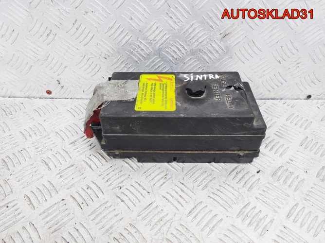 Блок предохранителей Opel Sintra 2,2 X22XE 15353792