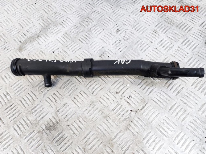 Трубка системы охлаждения VW Tiguan 03C121065F