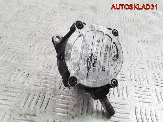Насос вакуумный Mercedes W203 2.2 646 A6462300165