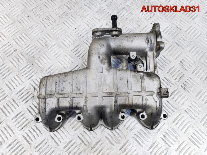 Коллектор впускной VW Golf 4 036129713J 1,9 Дизель