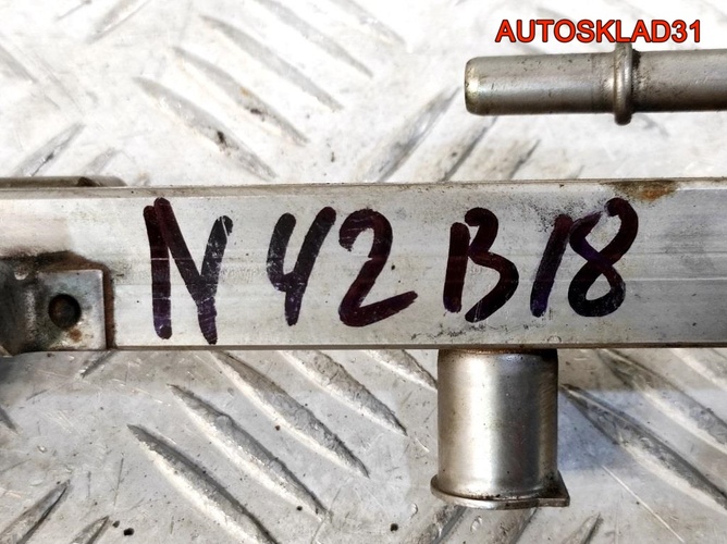 Рейка топливная BMW E46 1,8 N42B18 13537506159