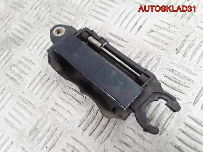 Ручка двери передней левая Audi A6 C4 4A0837205