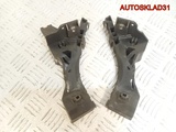 Направляющая переднего бампера Mazda 3 BK BR5S500U (Изображение 1)