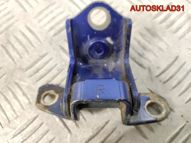 Петля двери задняя правая верхняя Mazda 3 BK