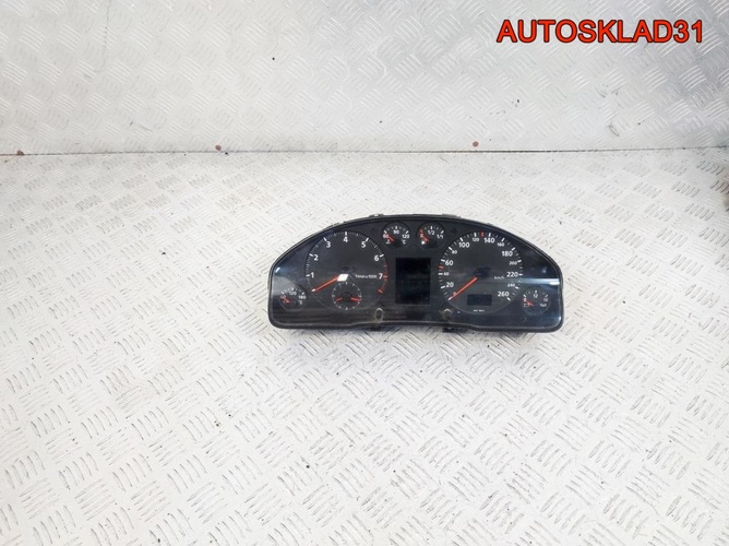 Панель приборов Audi A4 B5 8D0919033F Бензин