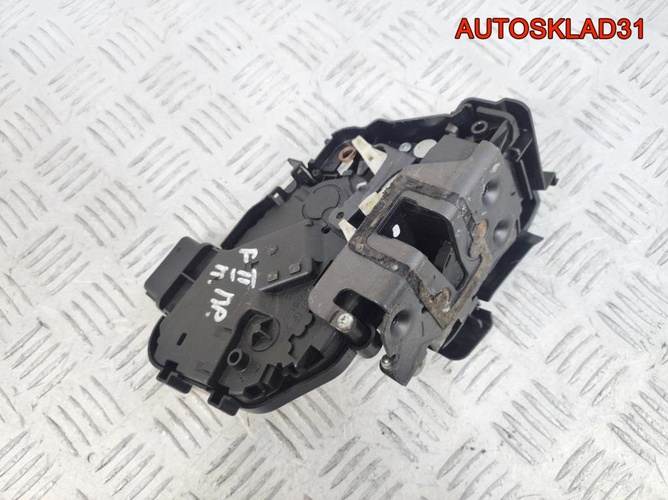 Замок двери передней правой Ford Focus 2 4894643