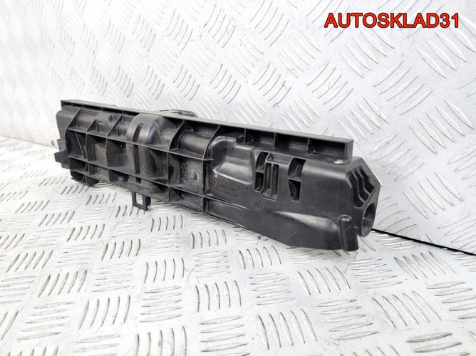 Кронштейн радиатора левый BMW E90 17107524912