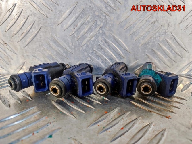 Форсунка топливная Mercedes W203 M112 0280156014