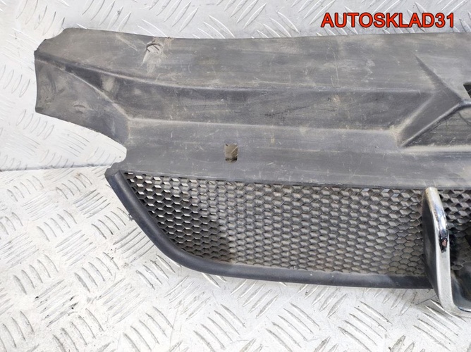 Решетка радиатора Peugeot 406 9631250277