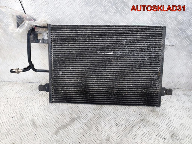 Радиатор кондиционера Audi A4 B5 8D0260401G Дизель