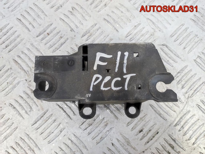 Ручка двери внутренняя правая Ford Focus 2