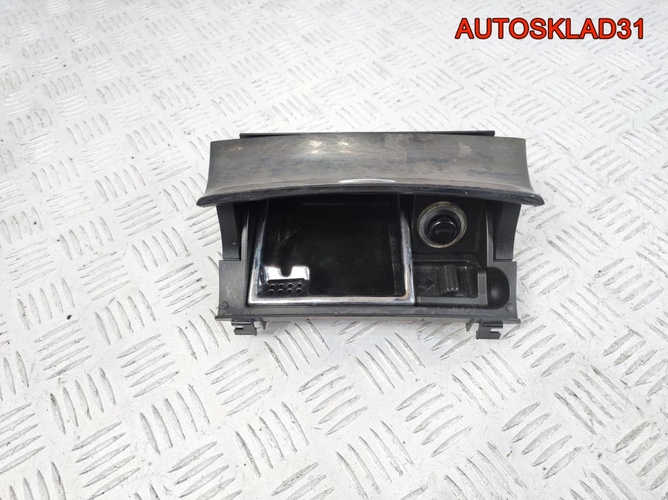 Пепельница передняя Mercedes Benz W211 A2118101330