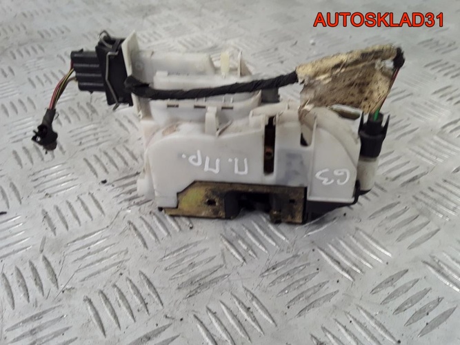 Замок двери передней правой VW Golf 3 1H1837016A