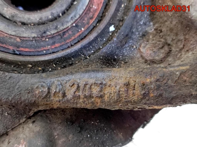 Кулак поворотный задний правый MercedesBenz W202