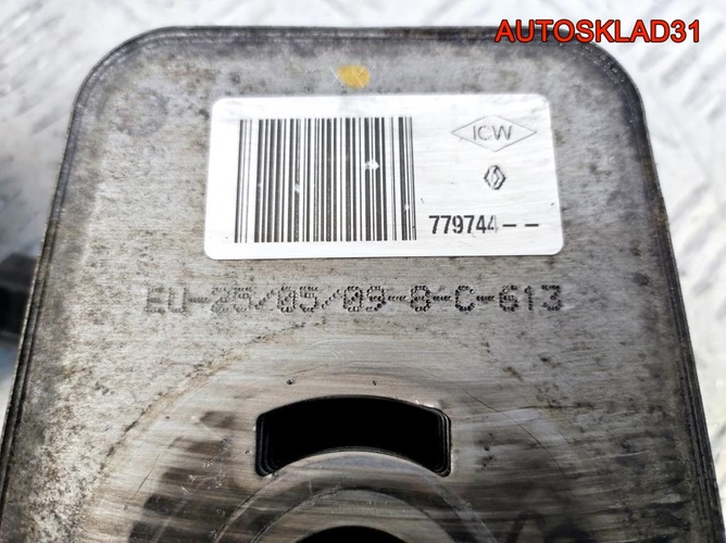 Радиатор масляный Renault Megane 3 8200779744