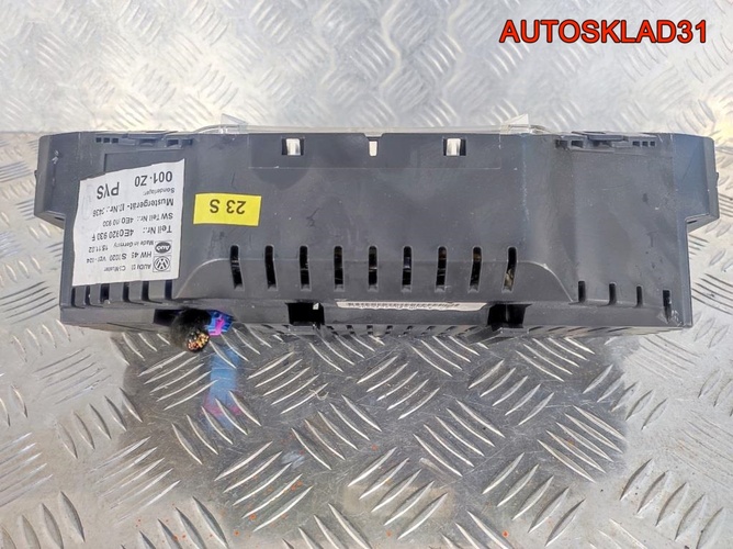 Панель приборов Audi A8 D3 4E0920930F Дизель