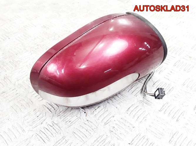 Зеркало правое Mercedes Benz W203 2038106476