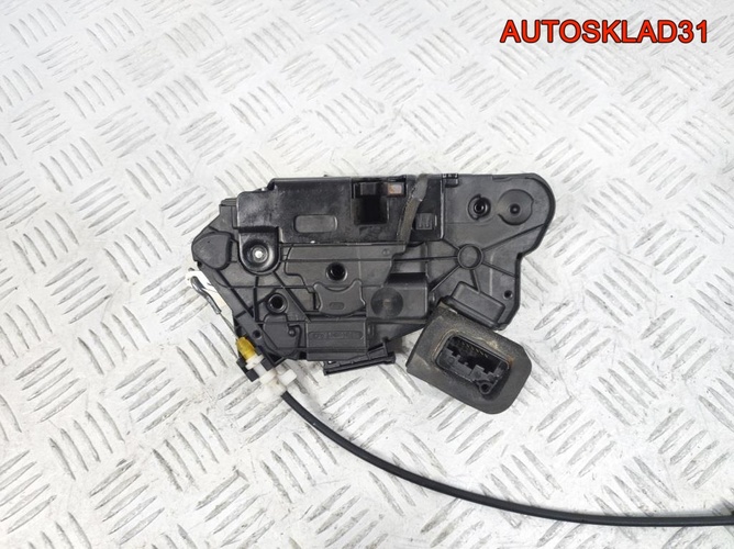 Замок двери передней левой VW Golf 6 5K1837015B